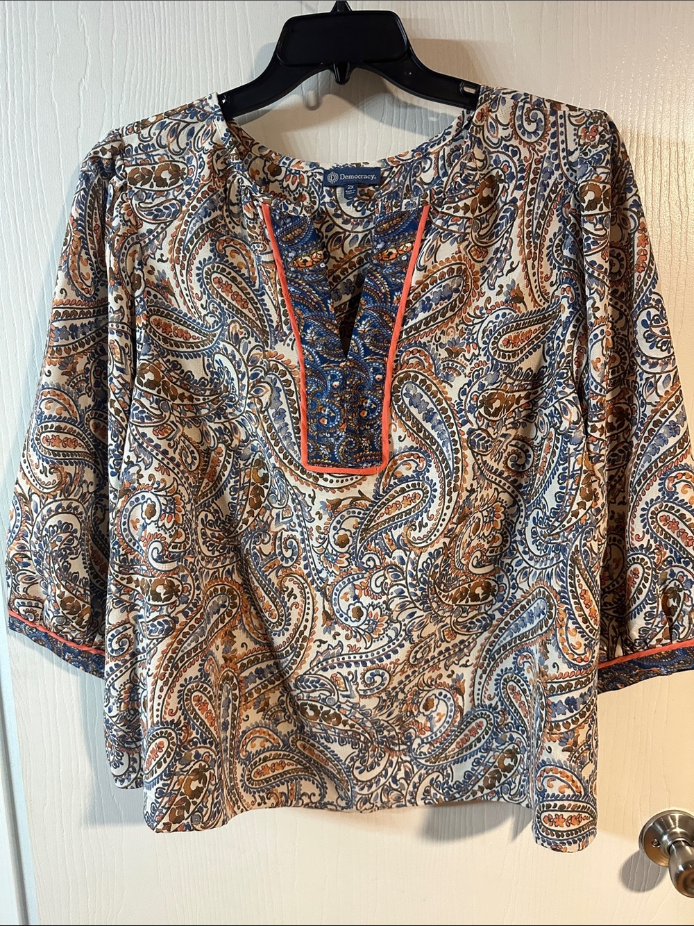 Democracy Paisley Tunic Top in Cream, Navy & Rust